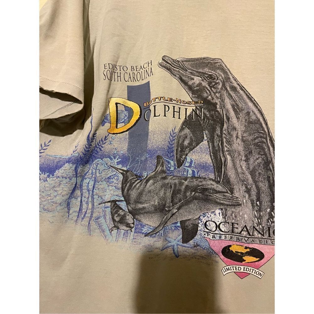 Vintage Bottle-Nosed DOLPHIN Distressed Tshirt EDISTO BEACH SC Limited Edition O